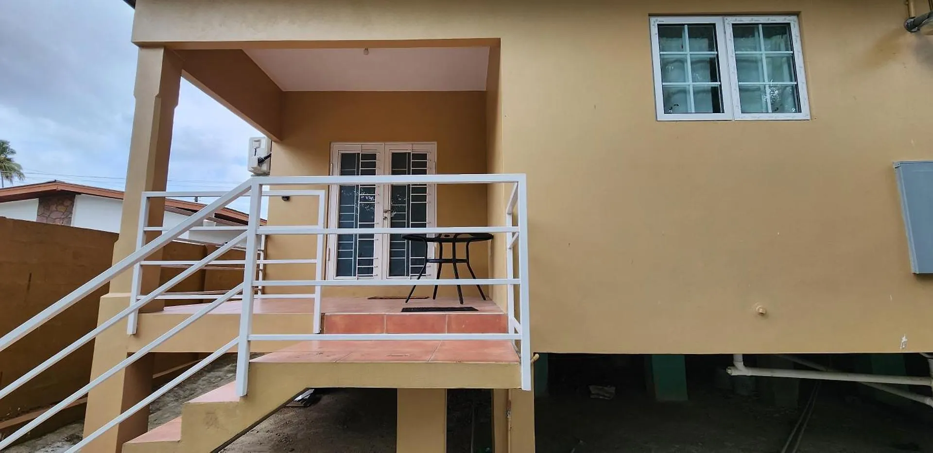 Apartment Robinson Villa..... Your Gateway To Carnival City. Belmont Trinidad And Tobago