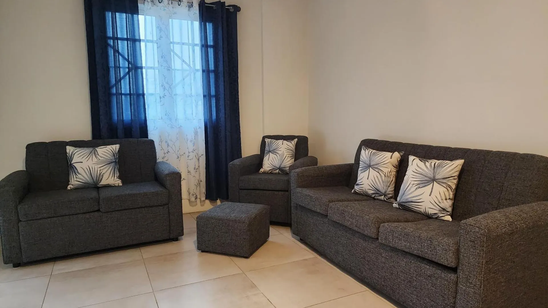 Robinson Villa..... Your Gateway To Carnival City. Belmont 0*,  Trinidad And Tobago